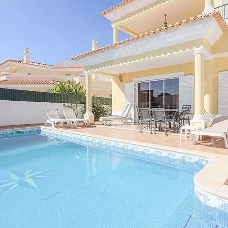 Tio Pedro - Swimming Pool - For Families- By Bedzy * Albufeira