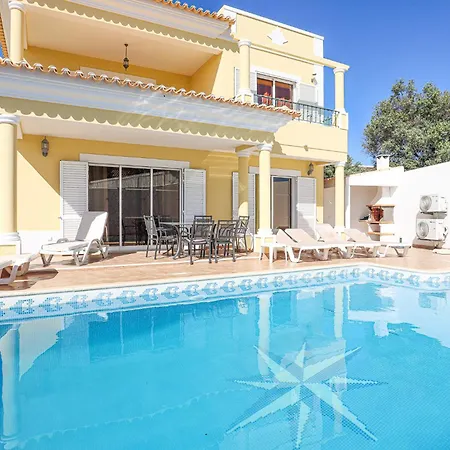 Tio Pedro - Swimming Pool - For Families- By Bedzy *