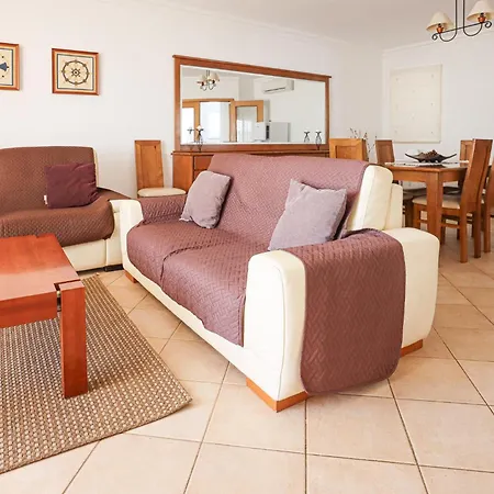 Willa Tio Pedro - Swimming Pool - For Families- By Bedzy